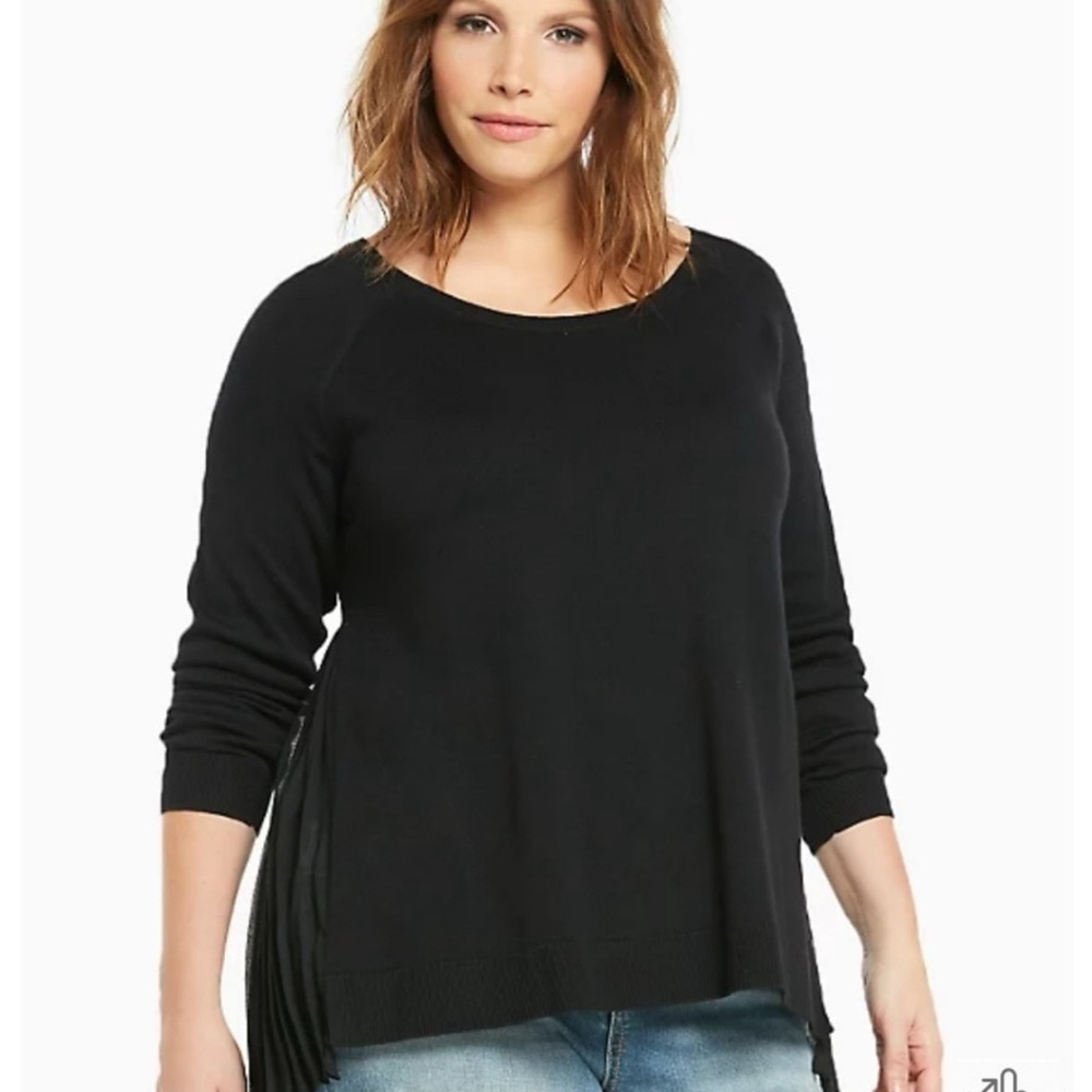 TORRID: Women's Pleated Chiffon Back Sweater In Black NWT Size 2X